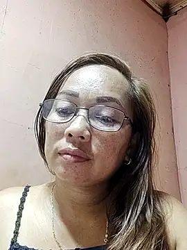 Snapshot of asianwet4u chatting on 09/21/25, 05:31 asianwet4u online show from 09/21/25, 05:31