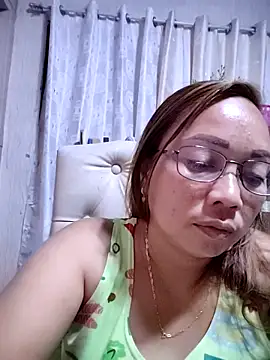 Snapshot of asianwet4u chatting on 09/23/25, 04:10 asianwet4u online show from 09/23/25, 04:10