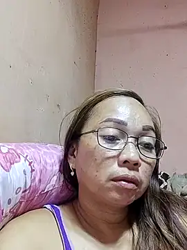 Snapshot of asianwet4u chatting on 09/26/25, 03:54 asianwet4u online show from 09/26/25, 03:54