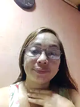 Snapshot of asianwet4u chatting on 10/02/25, 10:44 asianwet4u online show from 10/02/25, 10:44