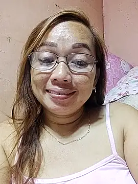 Snapshot of asianwet4u chatting on 10/04/25, 04:16 asianwet4u online show from 10/04/25, 04:16