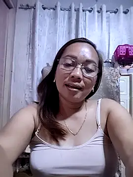 Snapshot of asianwet4u chatting on 10/08/25, 08:45 asianwet4u online show from 10/08/25, 08:45