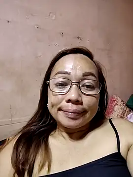 Snapshot of asianwet4u chatting on 10/15/25, 05:07 asianwet4u online show from 10/15/25, 05:07