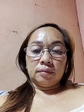 Snapshot of asianwet4u chatting on 11/12/25, 04:07 asianwet4u online show from 11/12/25, 04:07