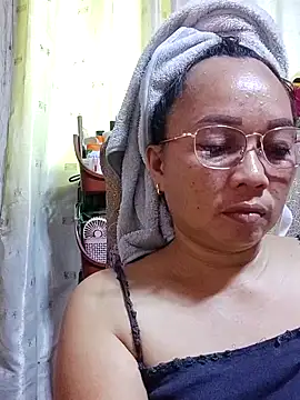 Snapshot of asianwet4u chatting on 11/15/25, 04:54 asianwet4u online show from 11/15/25, 04:54