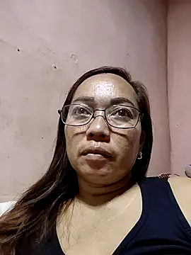 Snapshot of asianwet4u chatting on 11/17/25, 02:34 asianwet4u online show from 11/17/25, 02:34