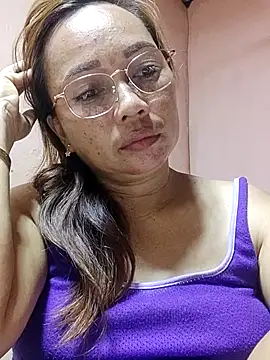 Snapshot of asianwet4u chatting on 11/30/25, 04:05 asianwet4u online show from 11/30/25, 04:05