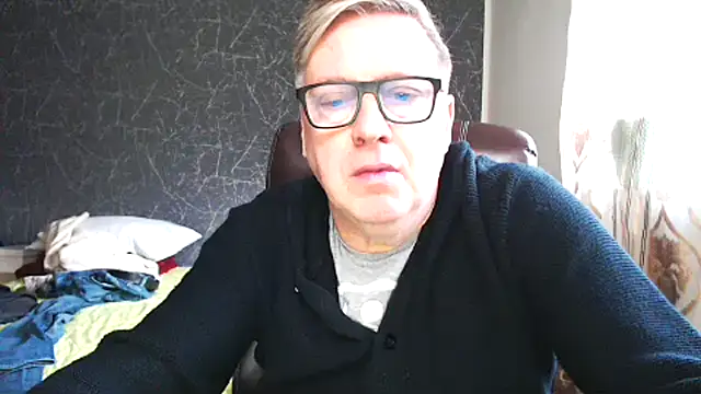 RobertStripX online show from 02/07/25, 02:47