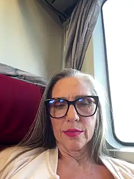 Snapshot of Alimela chatting on 06/15/26, 04:20 Alimela online show from 06/15/26, 04:20