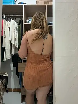 moniquerainx online show from 10/09/25, 01:14