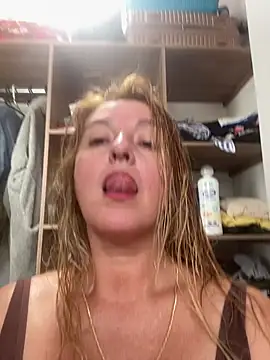 moniquerainx online show from 06/12/26, 03:11