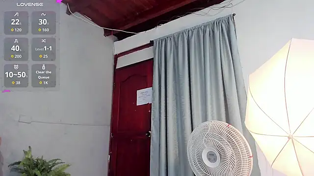 niky doll  online show from 09/17/25, 01:35