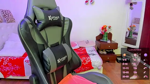 esmeralda milf online show from 02/07/26, 11:58