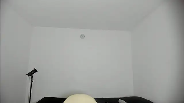 SARA TS FOX online show from 12/13/25, 11:21