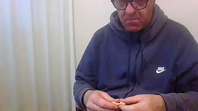 ANONIMO7735 online show from 05/01/26, 03:44