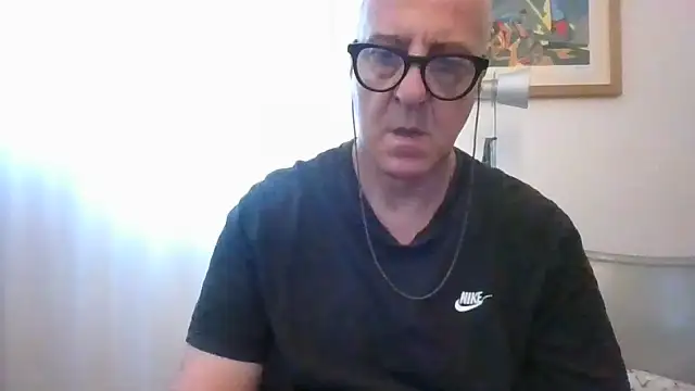 Snapshot of ANONIMO7735 chatting on 06/23/26, 09:40 ANONIMO7735 online show from 06/23/26, 09:40