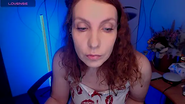 JohansonKatie online show from 10/31/25, 02:56