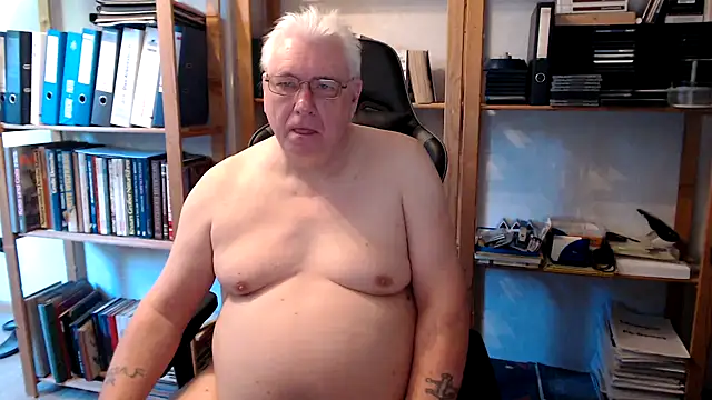 SchwanzhureXXL online show from 05/02/26, 06:07