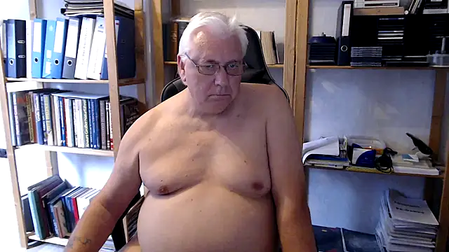 Snapshot of SchwanzhureXXL chatting on 07/08/26, 02:10 SchwanzhureXXL online show from 07/08/26, 02:10