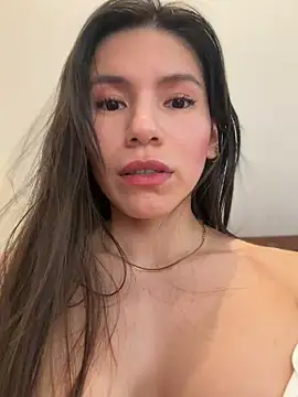 LalieFR online show from 04/27/26, 05:33