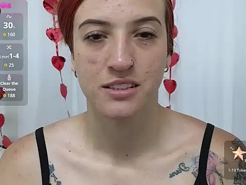 ninaa fox online show from 09/29/25, 07:08