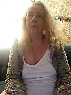 Snapshot of Janahotty chatting on 01/05/25, 09:14 Janahotty online show from 01/05/25, 09:14