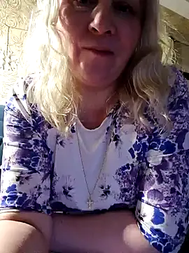 Snapshot of Janahotty chatting on 03/02/25, 01:26 Janahotty online show from 03/02/25, 01:26