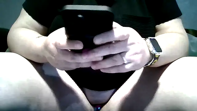 Oklahoma Horny Wife online show from 04/23/26, 01:07