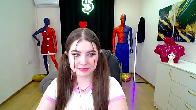 NicoleFoxery online show from 02/16/25, 06:21