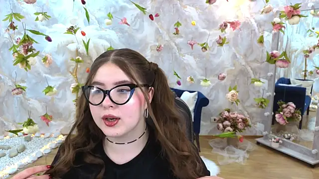 NicoleFoxery online show from 03/06/26, 06:37