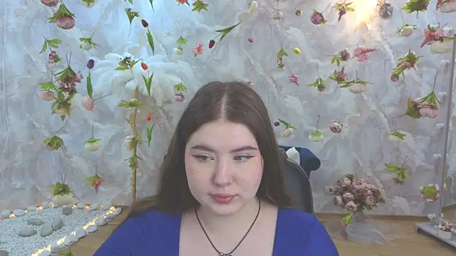 NicoleFoxery online show from 04/26/26, 08:17