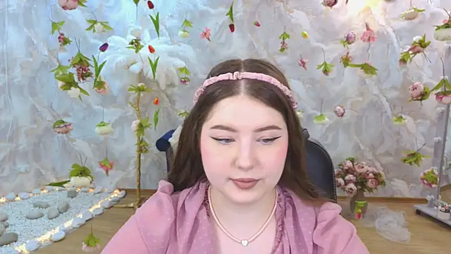 Snapshot of NicoleFoxery chatting on 06/09/26, 03:40 NicoleFoxery online show from 06/09/26, 03:40