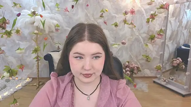 Snapshot of NicoleFoxery chatting on 06/18/26, 06:23 NicoleFoxery online show from 06/18/26, 06:23