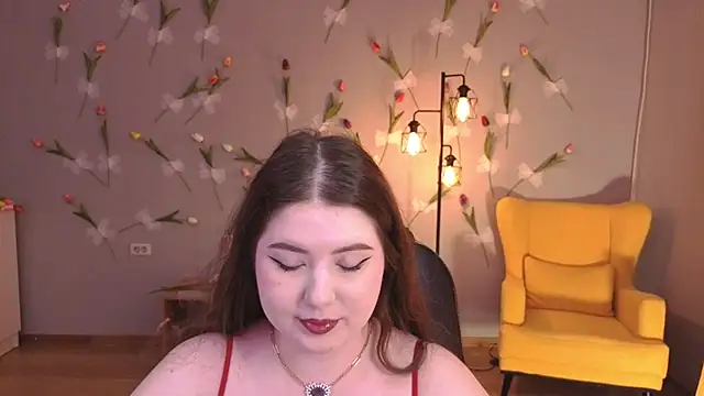 Snapshot of NicoleFoxery chatting on 06/28/26, 06:25 NicoleFoxery online show from 06/28/26, 06:25