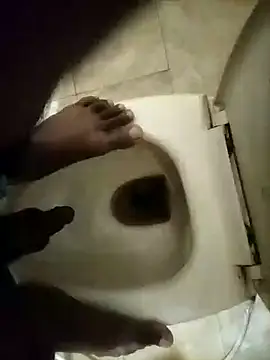 Snapshot of naxus@xh chatting on 10/29/25, 01:30 naxusxh online show from 10/29/25, 01:30