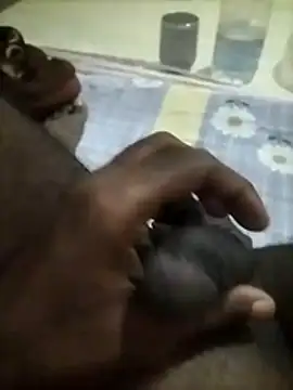 Snapshot of naxus@xh chatting on 11/20/25, 06:29 naxusxh online show from 11/20/25, 06:29