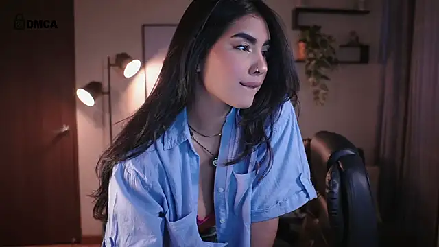 Snapshot of Isabella_dior chatting on 05/22/26, 03:17 Isabella dior online show from 05/22/26, 03:17