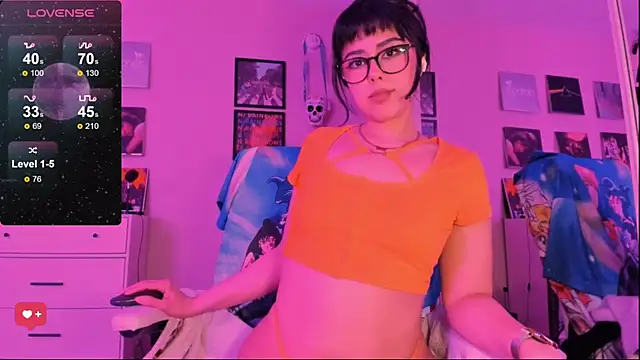 Snapshot of Evie-Luna chatting on 03/14/25, 01:59 Evie-Luna online show from 03/14/25, 01:59