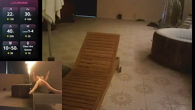 Snapshot of theSecretBallerino chatting on 11/14/25, 06:28 theSecretBallerino online show from 11/14/25, 06:28