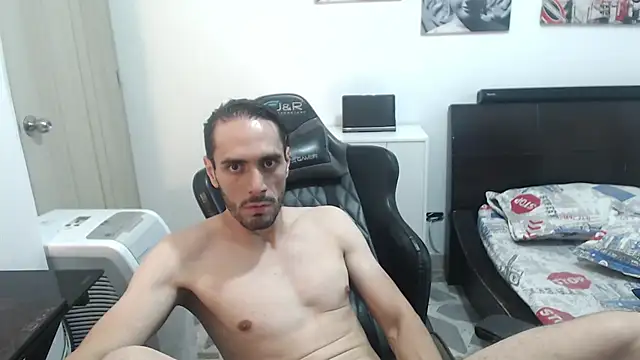 Snapshot of samuelgarcia_ chatting on 12/25/24, 11:54 samuelgarcia online show from 12/25/24, 11:54