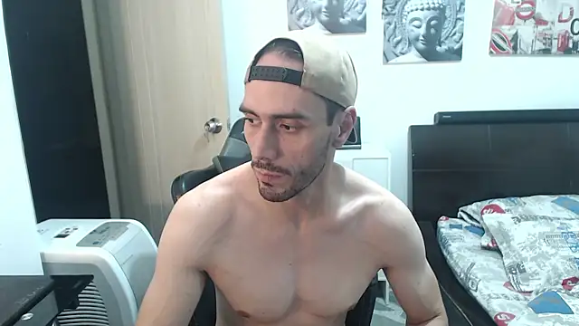 Snapshot of samuelgarcia_ chatting on 12/26/24, 07:13 samuelgarcia online show from 12/26/24, 07:13