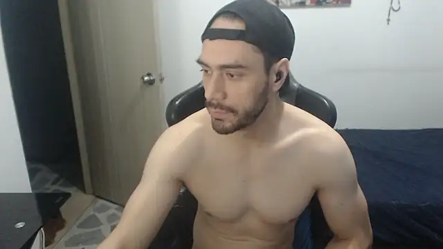 samuelgarcia  online show from 03/07/26, 10:23