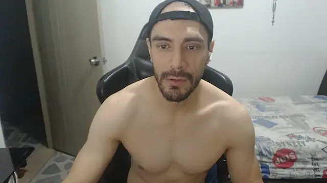 Snapshot of samuelgarcia_ chatting on 06/15/26, 12:13 samuelgarcia online show from 06/15/26, 12:13