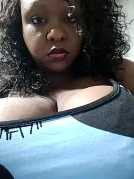 Snapshot of 6lue6a6y69 chatting on 12/25/24, 02:14 6lue6a6y69 online show from 12/25/24, 02:14