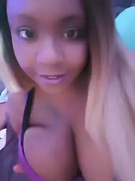 Snapshot of 6lue6a6y69 chatting on 06/18/26, 12:31 6lue6a6y69 online show from 06/18/26, 12:31