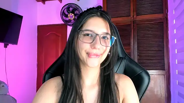 Luniverse online show from 11/05/25, 08:42