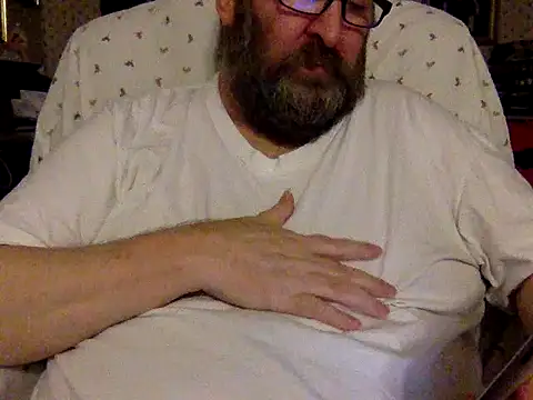 Snapshot of Drwhocares chatting on 12/02/24, 06:32 Drwhocares online show from 12/02/24, 06:32