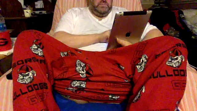 Snapshot of Drwhocares chatting on 02/07/25, 10:20 Drwhocares online show from 02/07/25, 10:20