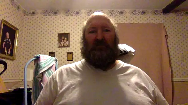 Snapshot of Drwhocares chatting on 03/20/26, 07:41 Drwhocares online show from 03/20/26, 07:41