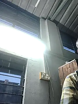 tz143143 online show from 01/13/26, 12:43